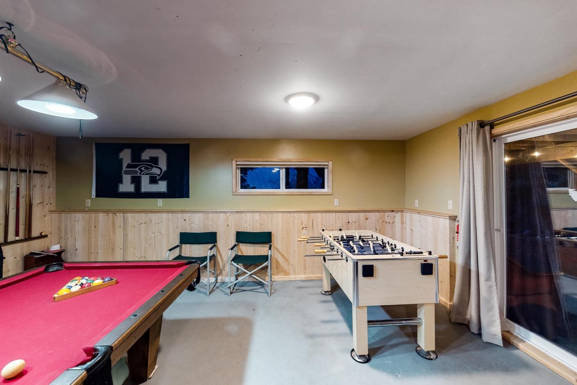 Towering Pines Cabin & Game Room Левънуърт Стая снимка